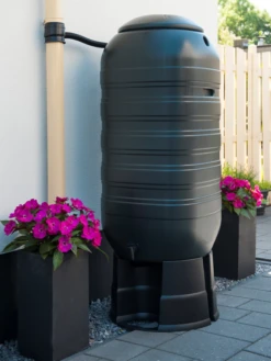 Regenton 250L Kunststof 'slimline' - Groen H121x50x50cm - Nature -Plant Verkoop regenton 250l kunststof slimline groen h121x50x50cm 6 4